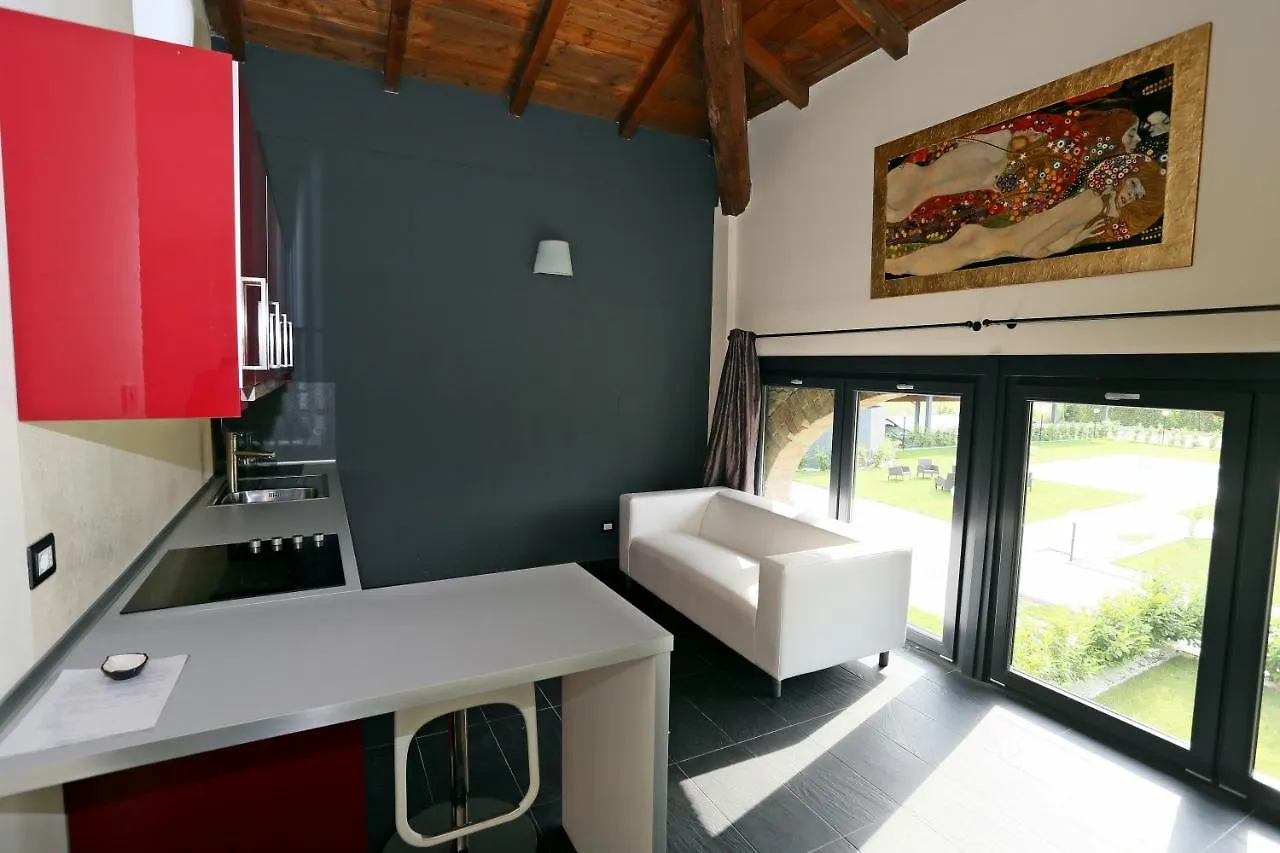 Corte Di Frara Parma Aparthotel